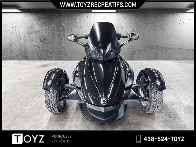 2013 Can-Am SPYDER RS SE5 DOSSIER PASSAGER ET TRES BAS MILLAGE in Street, Cruisers & Choppers in Laval / North Shore - Image 5