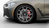 La toute nouvelle *BMW i4 eDrive40 2026* laisse les conventions derrière. La Série 4 combine une app... (image 8)