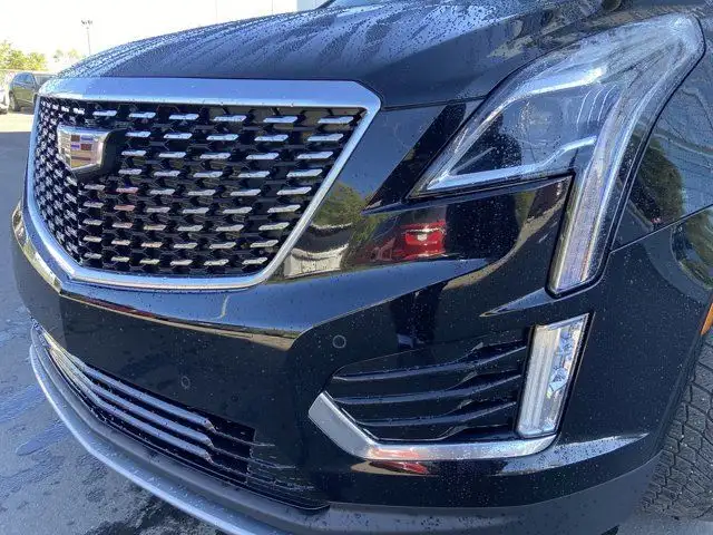 2022 Cadillac XT5 Premium Luxury in Cars & Trucks in Calgary - Image 4