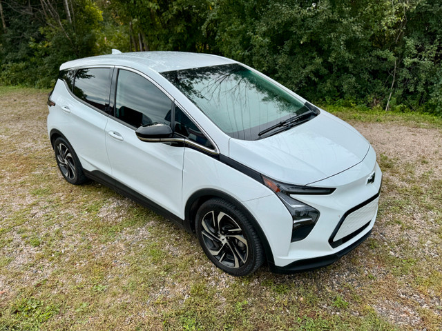 2022 Chevrolet Bolt EV 1LT One owner | Clean Carfax in Cars & Trucks in Ottawa