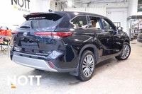 Automatic Highbeams, Power Trunk, Heated Steering Wheel, Power Adjustable Heated and Ventilated Leat... (image 3)