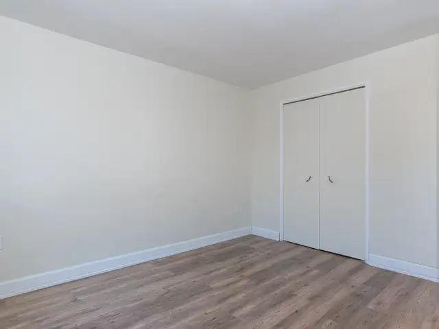 Port Elgin 2 Bedroom Apartment for Rent: in Long Term Rentals in Owen Sound - Image 13