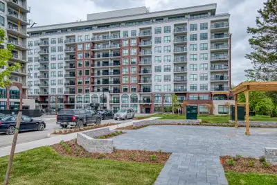 GORGEOUS LUXURY 2 BEDROOM 2 BATHROOM SUITE IN NORTH WEST LONDON UPSCALE LIVING IN A PREMIUM BUILDING...