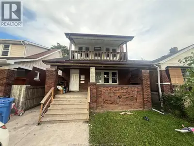 Spacious 3-bedroom, 1-bath home located at 1380 Goyeau St! Conveniently located close to restaurants...