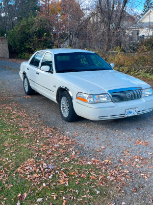 2003 Mercury Grand Marquis GS