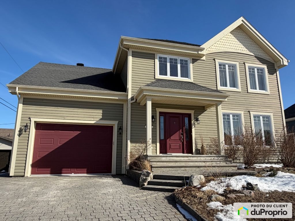 $679,000 - 2 Storey for sale in Rimouski (Rimouski) — photo 1