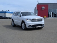 Enjoy a perfect balance of performance, luxury, and versatility with this pre-owned 2019 Dodge Duran... (image 8)