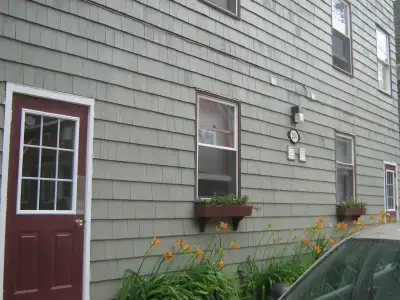 1 bedroom apartment coming available in Charlottetown at 204 Dorchester Street.. This is a nice unit...