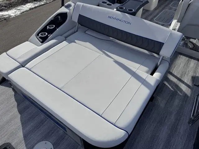 2025 Bennington 23LXSSBSE in Powerboats & Motorboats in St. Albert - Image 25