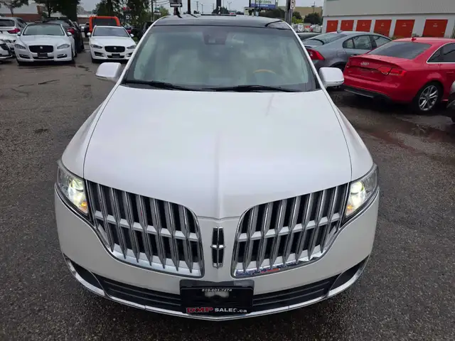 2012 Lincoln MKT 7 Passanger AWD568795651942666249