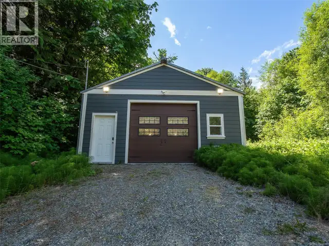 1935 waring Rd Cassidy, British Columbia in Commercial & Office Space for Sale in Nanaimo - Image 9