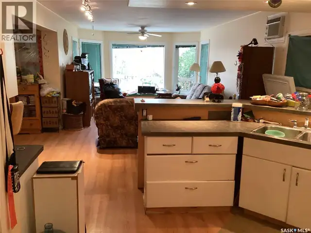 704 Grove AVENUE Saskatchewan Beach, Saskatchewan in Houses for Sale in Moose Jaw - Image 12