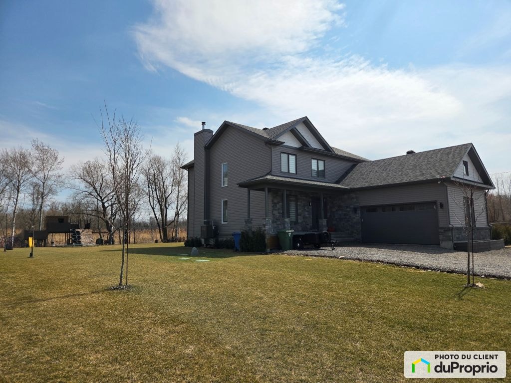 $865,000 - 2 Storey for sale in Ste-Clotilde-De-Chateauguay — photo 2