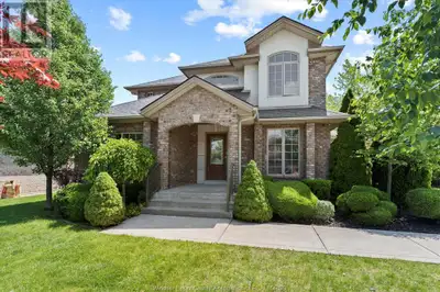 Welcome to this beautifully maintained 2-storey home in a sought-after Lakeshore neighborhood! Situa...