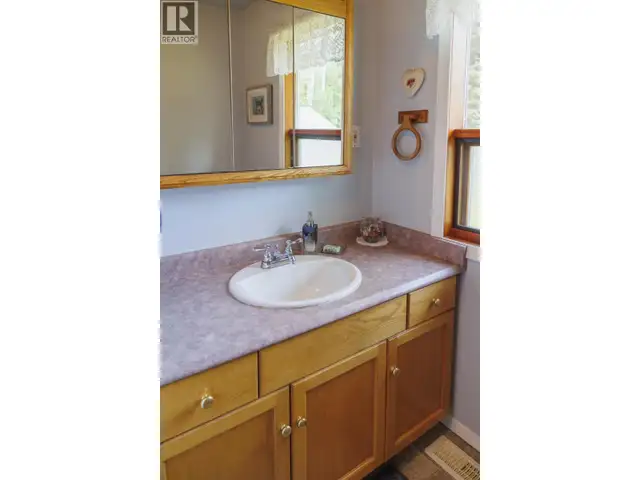 855 BRIDGE ROAD McBride, British Columbia in Houses for Sale in Quesnel - Image 30