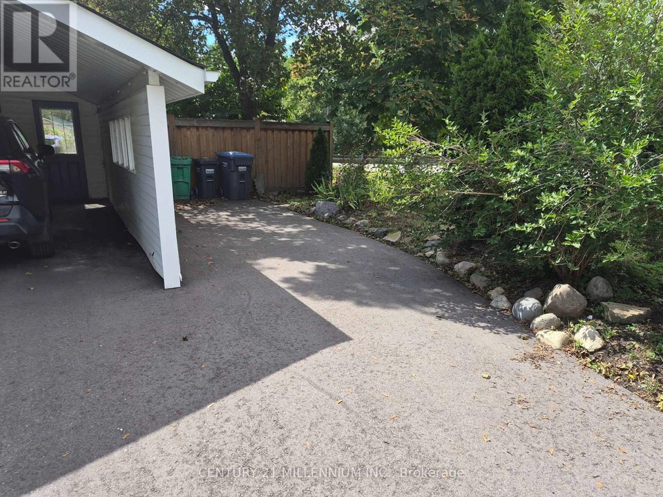 40 MEADOWLAND DRIVE Brampton (Brampton East), Ontario 3