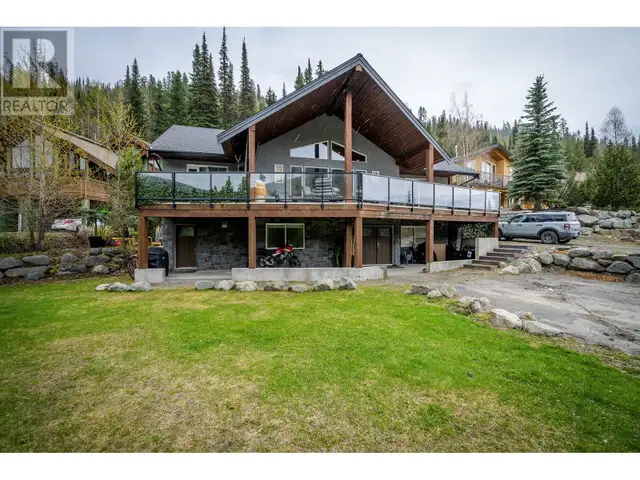 2401 FAIRWAYS Drive Sun Peaks, British Columbia in Houses for Sale in Kamloops - Image 4