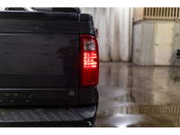 **ONE OWNER - ACCIDENT FREE** 42,316 KM This 2016 Ford F-250 4x4 Crew Cab XL Longbox is powered by a... (image 8)