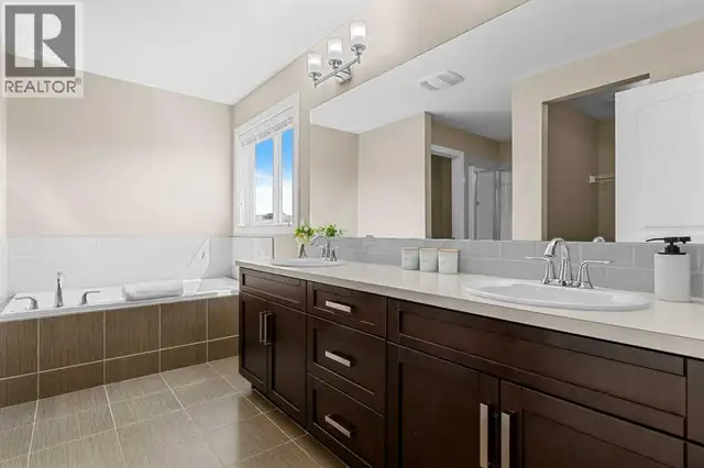 240 Copperpond Green SE Calgary, Alberta in Houses for Sale in Calgary - Image 21