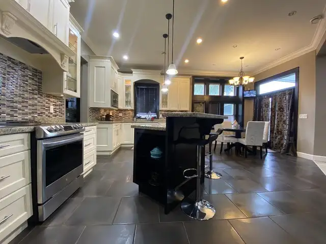 11655 87A AVENUE Surrey, British Columbia in Long Term Rentals in Richmond - Image 6