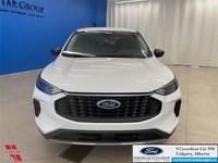 Low Mileage, Apple CarPlay, Android Auto, Power Liftgate, Blind Spot Detection, Lane Keep Assist! As... (image 1)