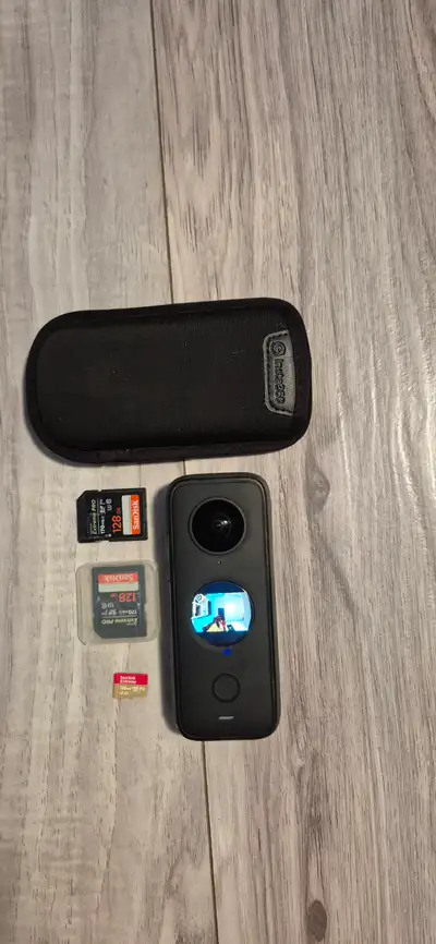 I offer all you see in the picture. At your best offer . Everything works perfectly, i never used th...