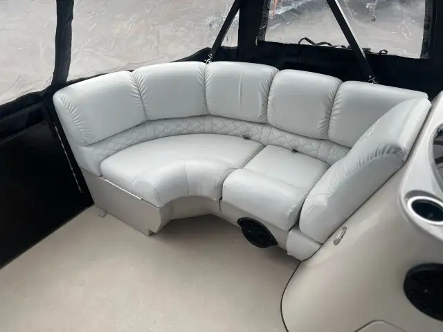 2018 CRESTLINER 200 RALLY DX in Powerboats & Motorboats in Saguenay - Image 15