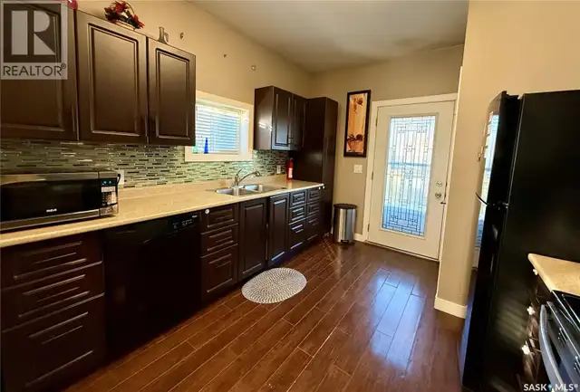 106 7th STREET W Kindersley, Saskatchewan in Houses for Sale in Saskatoon - Image 13