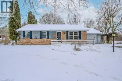 Set on 0.52 of an acre, this exclusive Caryndale location is being offered for the first time for sa...