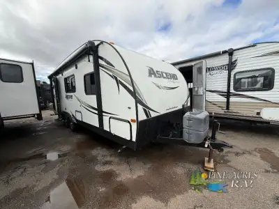 Single Slide Ascend Travel Trailer, Rear Bath w/Toilet, Lav., Med. Cab., Shower, Refrigerator, Jackn...