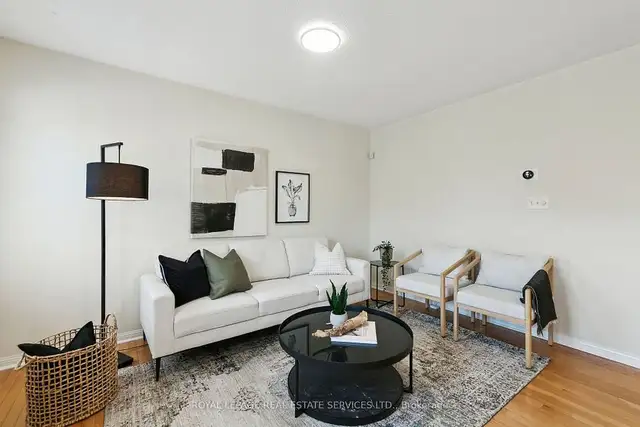 Oakville's most friendly and peaceful communities in Houses for Sale in Oakville / Halton Region - Image 5