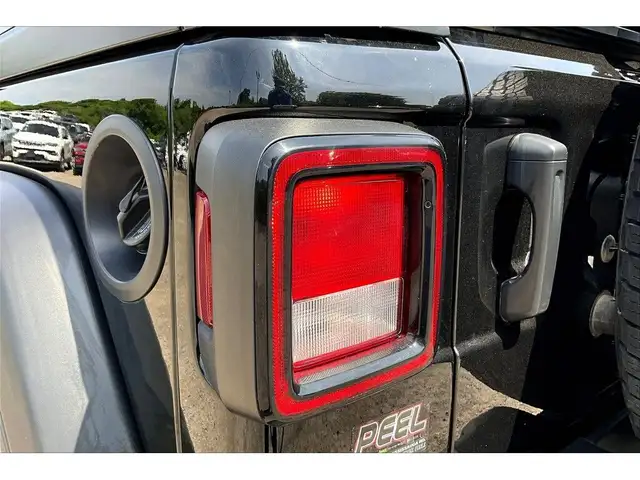 2024 Jeep Wrangler SportS 2 Dr | 12\" Screen | CarPlay | Tow Pkg in Cars & Trucks in Mississauga / Peel Region - Image 32