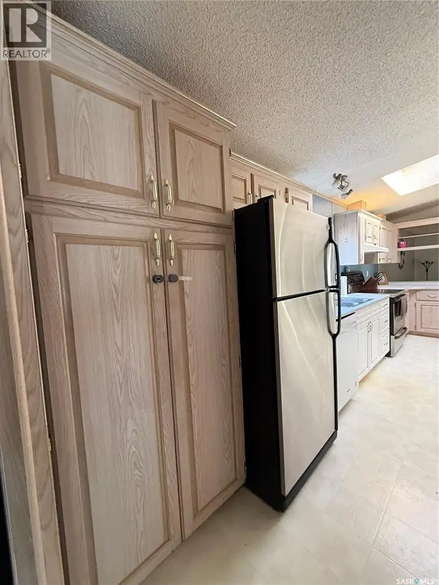 710 1st AVENUE W Kindersley, Saskatchewan in Houses for Sale in Saskatoon - Image 19