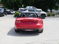 2017 FIAT 124 Spider Classica Italian-inspired styling meets classic roadster fun in this 2017 FIAT... (image 5)