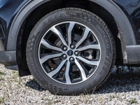 *Navigation, Leather Seats, Cooled Seats, Power Tailgate, 360 Camera!* The Ford Explorer is primed f... (image 3)