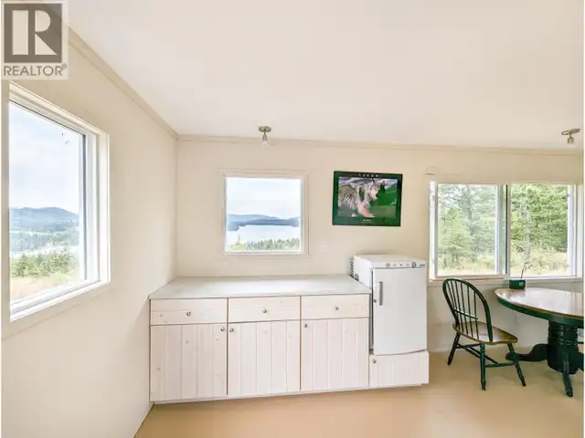 7872 BROWN ROAD Bridge Lake, British Columbia in Houses for Sale in 100 Mile House - Image 9