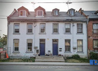 133-135 Wellington St N