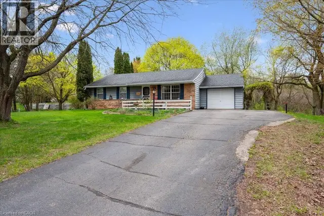 39 BANNOCKBURN Road Kitchener, Ontario in Land for Sale in Kitchener / Waterloo - Image 5