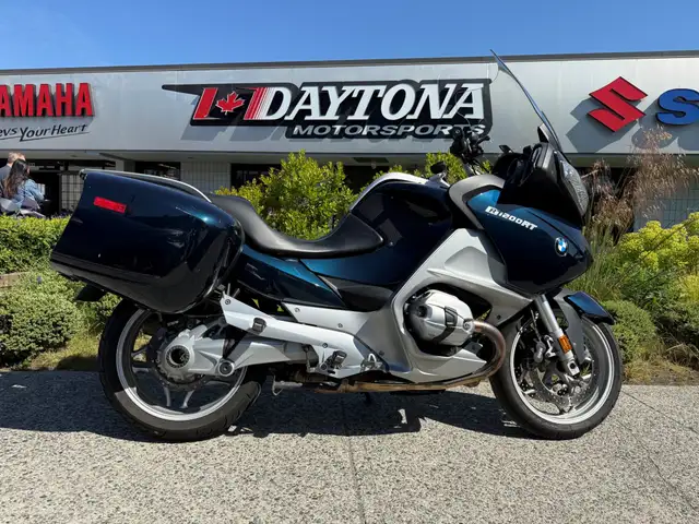 2012 BMW R1200RT Blue in Street, Cruisers & Choppers in Vancouver - Image 2