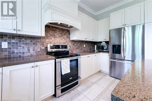 16 BROCK Street Niagara-on-the-Lake, Ontario in Houses for Sale in St. Catharines - Image 18