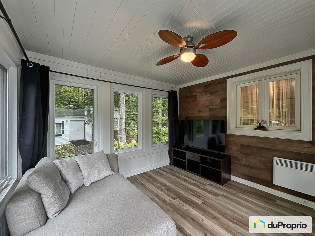 $819,000 - Bungalow for sale in Eastman — photo 3