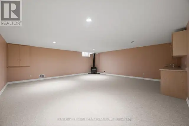 12 - 90 ONTARIO STREET S Lambton Shores (Grand Bend), Ontario in Condos for Sale in Grand Bend - Image 27