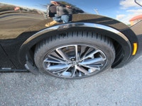 Clean Carfax, two sets of keys, tons of factory warranty AND ALL WHEEL DRIVE IN A HYBRID CAR! Get gr... (image 4)