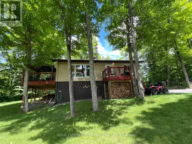253 LACOURSE LANE Lanark Highlands, Ontario in Houses for Sale in Ottawa - Image 2