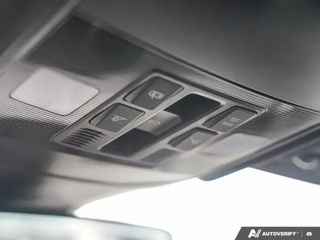 2023 Volkswagen Jetta Comfortline | LOW KMS | Moonroof in Cars & Trucks in Windsor Region - Image 23