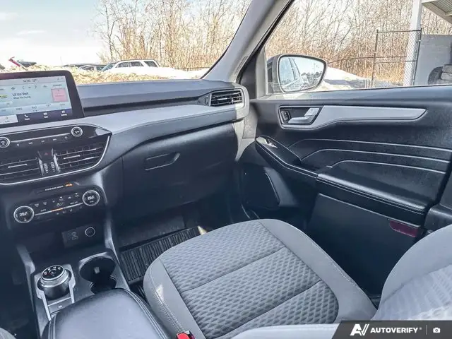 2021 Ford Escape SE | AWD | HEATED SEATS & STEERING | CARPLAY in Cars & Trucks in Edmonton - Image 13