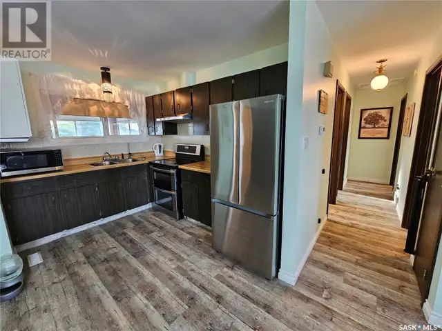 113 1st STREET SW Goodsoil, Saskatchewan63006663752323124