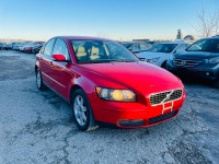 Zoomer Auto 2006 Volvo S40 Comes Sunroof, Backup Sensors, Alloy Wheels, Keyless Entry and Much More... (image 2)