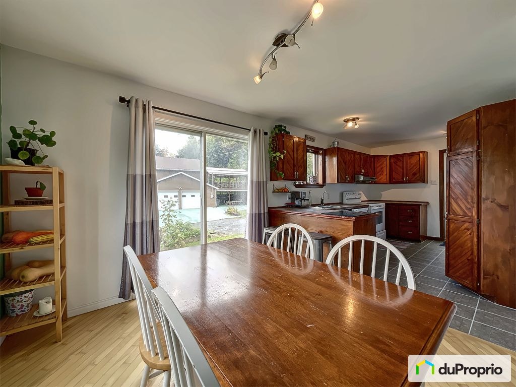 $434,000 - 2 Storey for sale in Sherbrooke (Rock Forest) — photo 2