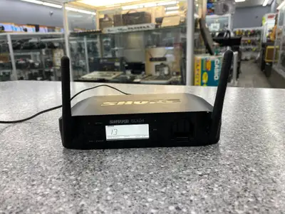 Shure GLXD4 Z2 Single Channel Wireless Receiver, View more